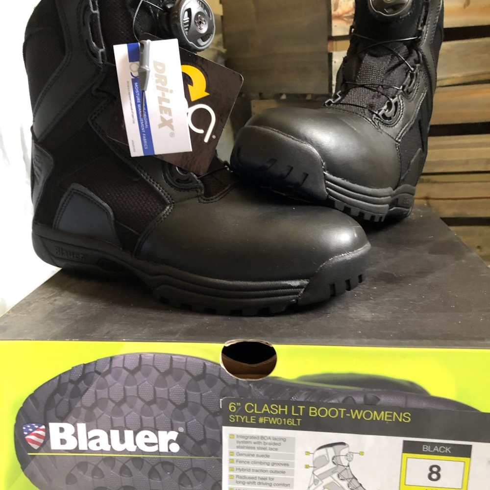 Blauer women’s technical boot size 8